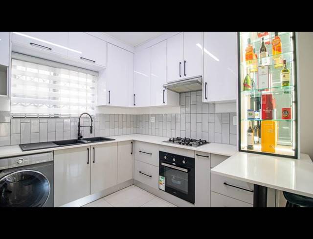 3 BEDROOM TOWNHOUSE FOR SALE IN BRENTWOOD